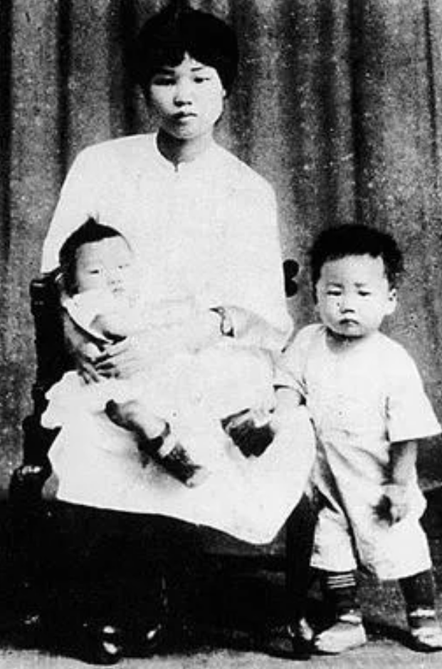 【HEF黨建小課堂100講】第四十九講：這些信在墻壁中藏了52年，毛主席生前從未收到……(圖7)