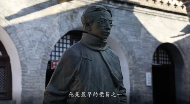 【HEF黨建小課堂100講】第五十講：他留給她11封情書，她為他手書墓碑……(圖2)