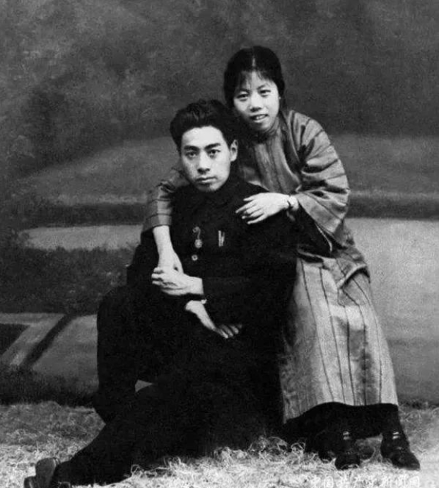 【HEF黨建小課堂100講】第五十二講：“何日相聚？念、念、念、念！”左權(quán)給妻女的最后一封家書……(圖9)