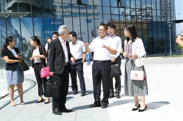 產業集聚 聯合創新——總部企業(京津冀)創新產業協同發展座談(圖13) 產業集聚 聯合創新——總部企業(京津冀)創新產業協同發展座談(圖13)