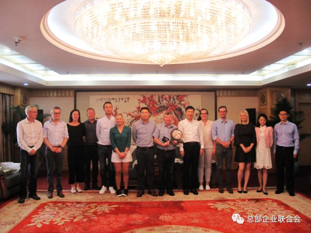 聯合會攜成員單位與比利時特姆塞市市長呂克·德萊克一行會談(圖3)